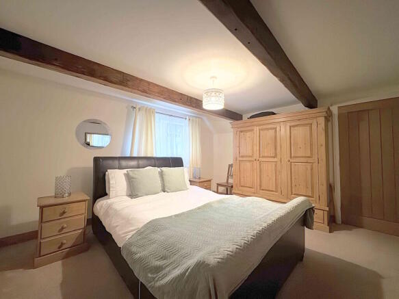 4 bed Cottage for sale Image 7