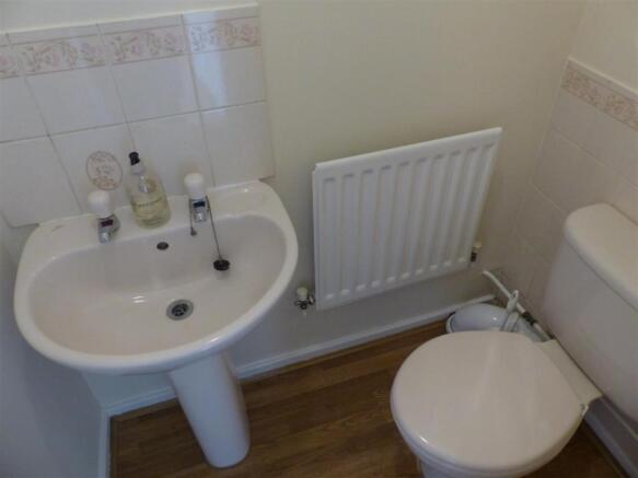 DOWNSTAIRS WC.JPG