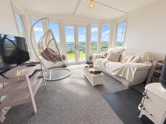 2 bed Detached for sale Image 2