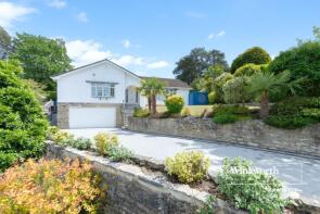 19, Woodacre Gardens, Ferndown BH22 8LD