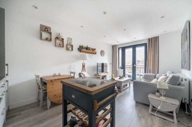 1400901-13-69773f...