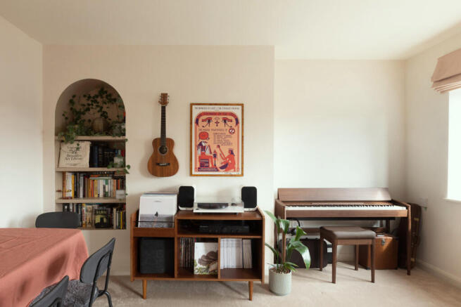 334736 - RF-26-HALLIWELL-COURT-SE22-005.jpg