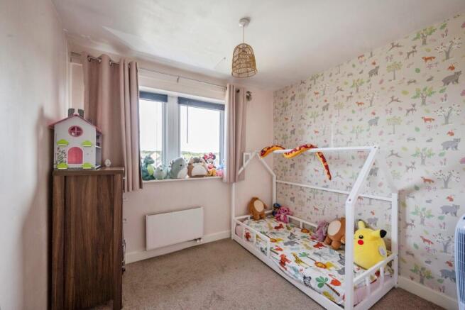 2 bed Flat for sale Image 11