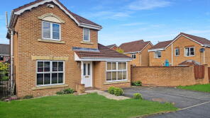 9, Glenwood Close, Manchester M26 1UD