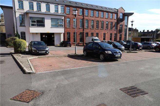 1 bed Apartment for sale Image 8