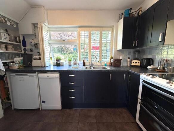 Kitchen.JPG