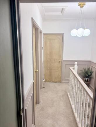 3 bed Terraced for sale Image 12