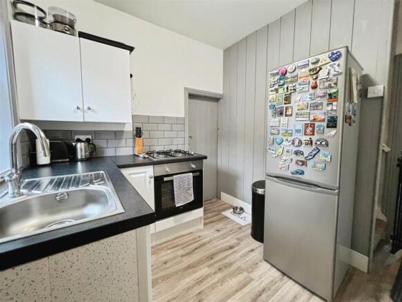 2 bed Terraced for sale Image 5