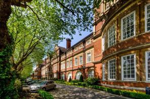 Apartment 9, 96 Great Hall, Battersea Park Road, London SW11 4LP