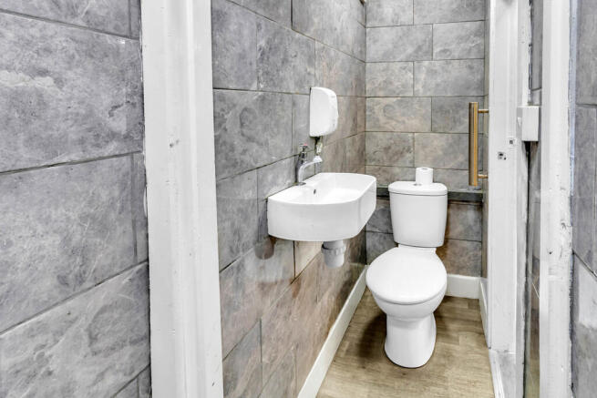 2 bed Terraced for sale Image 9