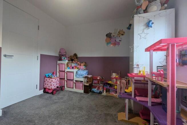 3 bed Semi-Detached for sale Image 9