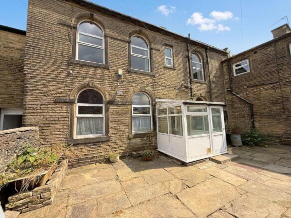 3 bed Terraced for sale Image 4