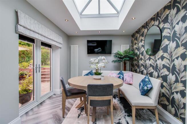 3 bed Semi-Detached for sale Image 5