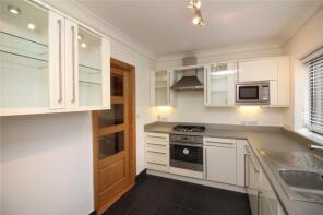 34, Spencer Close, Finchley, London N3 3TY