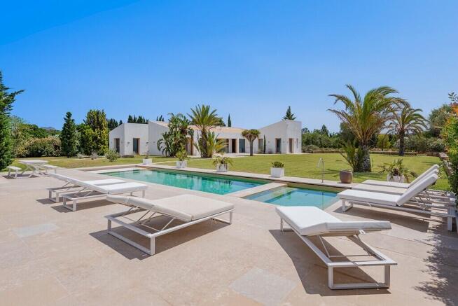 Swimming Pool (3)