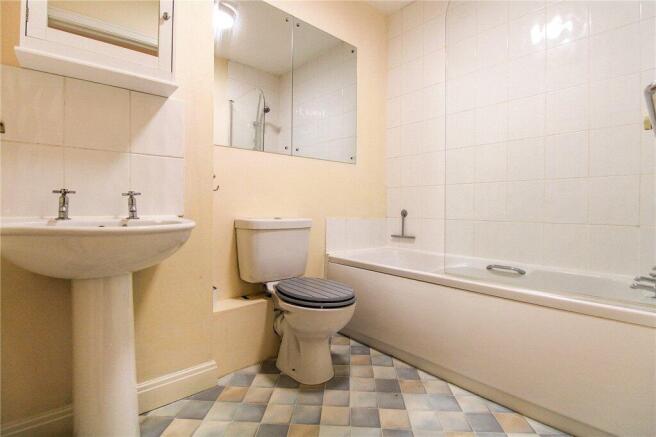 2 bed Terraced for sale Image 6