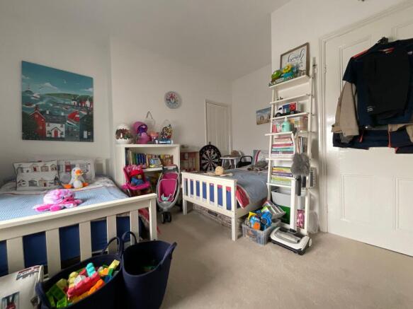 6 bed Flat for sale Image 11