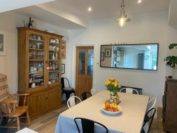 Kitchen/Breakfasting Room