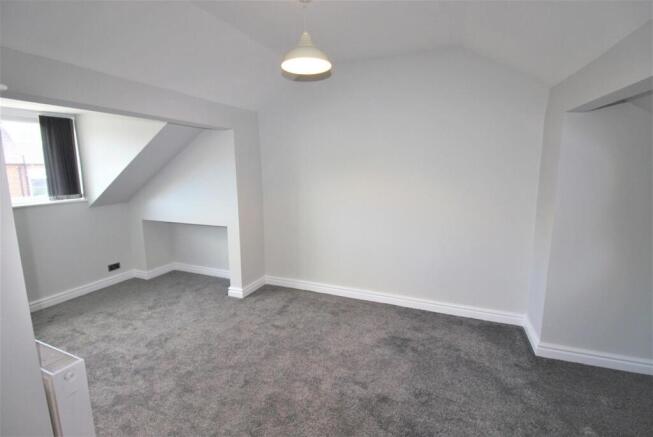 3 bed Terraced to rent Image 7
