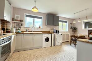 18, Widgeon Close, Gosport PO12 4JG