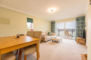 70, Pacific Close, Southampton SO14 3TY