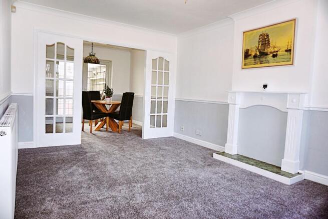 Lounge/Dining Room