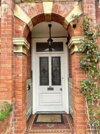 01323 438506