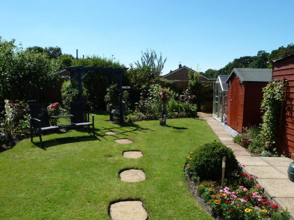 Photo 10