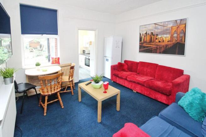 4 bed Terraced for sale Image 5