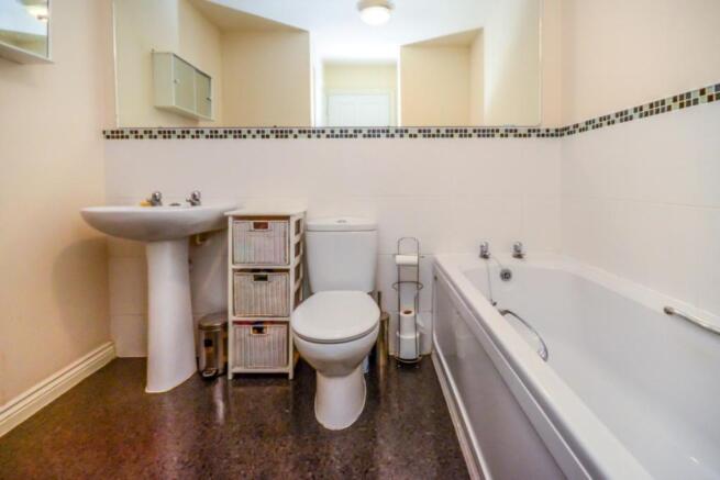 Bathroom/Wc
