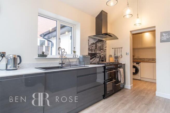 Kitchen/Utility Room