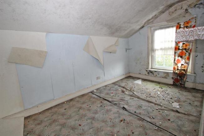 Bedroom 4.jpg