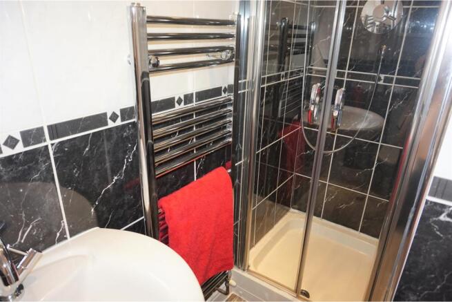 Master En-suite