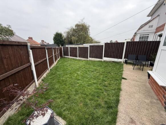 3 bed Semi-Detached to rent Image 10