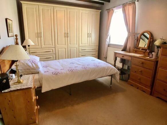 Bedroom 1(2)