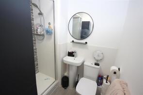 5, Swallow House, Whiteley Way, Fareham PO15 7QH