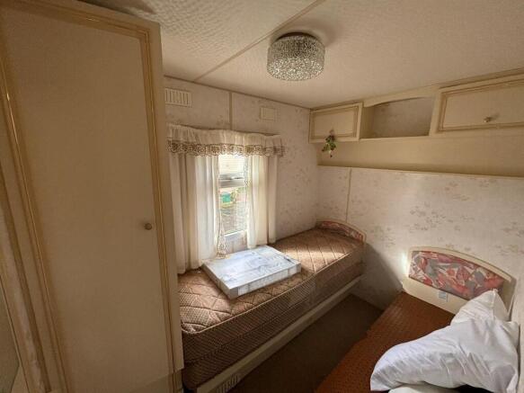 2 bed Bungalow to rent Image 4
