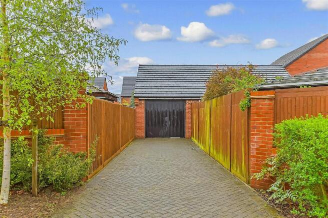 Driveway/Parking