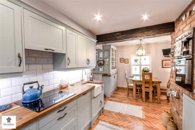 2 bed Terraced for sale Image 6