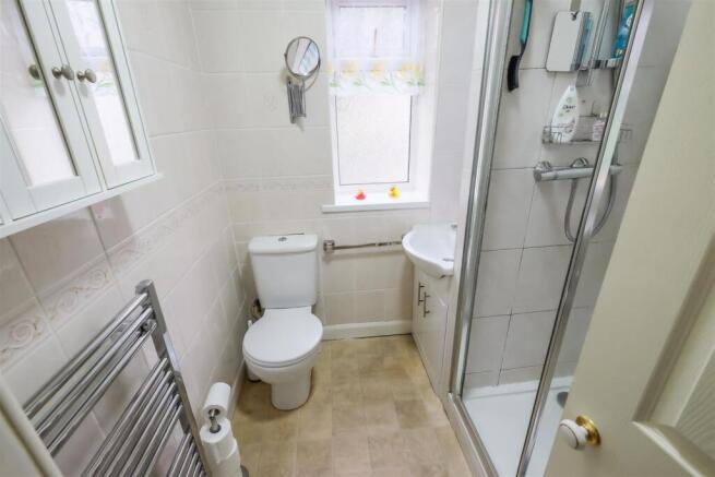 2 bed Semi-Detached for sale Image 11