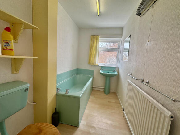 3 bed Semi-Detached for sale Image 9