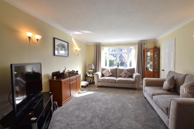 Living Room.JPG
