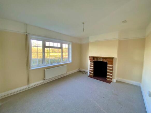 Living Room.jpg