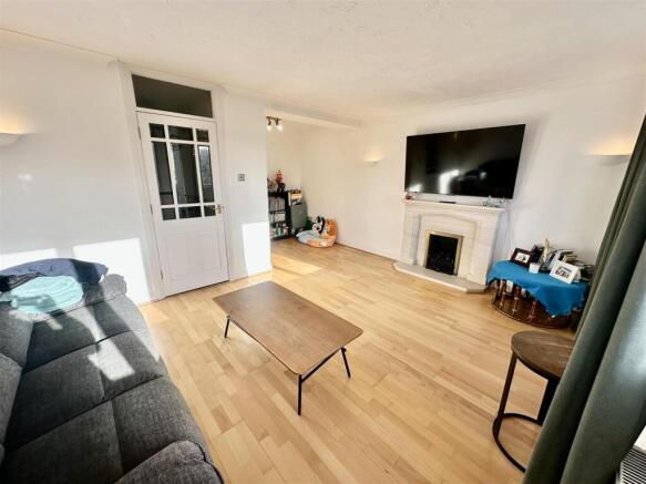 Norbury Avenue, Watford photo 4