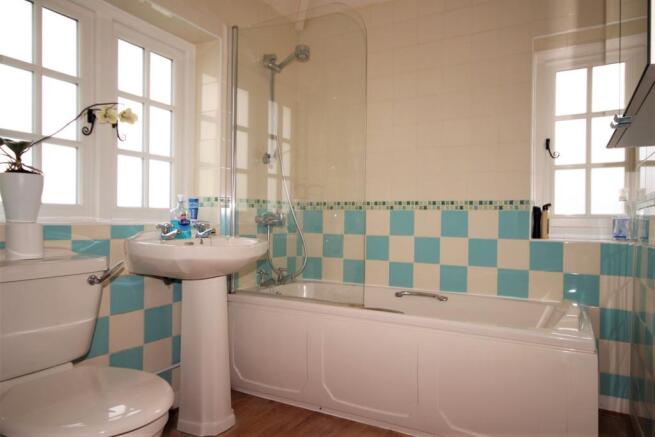 Photo 12