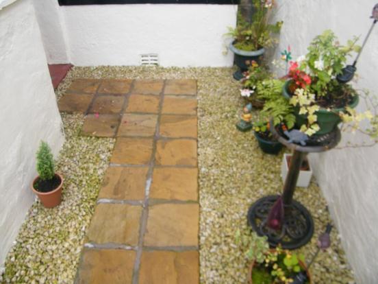Rear Garden Patio P1