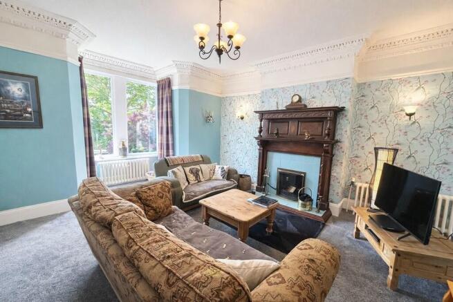 4 bed Semi-Detached for sale Image 4