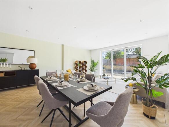 KITCHEN/FAMILY ROOM