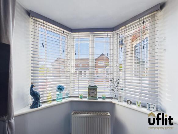 3 bed Town House for sale Image 8