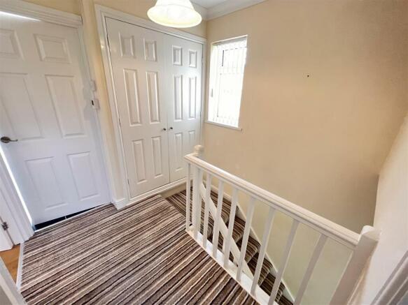 FIRST FLOOR to GALLERIED LANDING